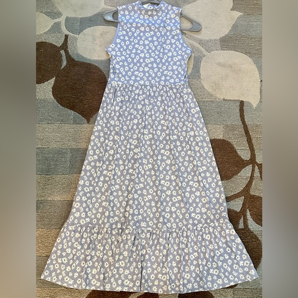 Miss Selfridge Daisy Print Midi Tiered Dress - Picture 3 of 8